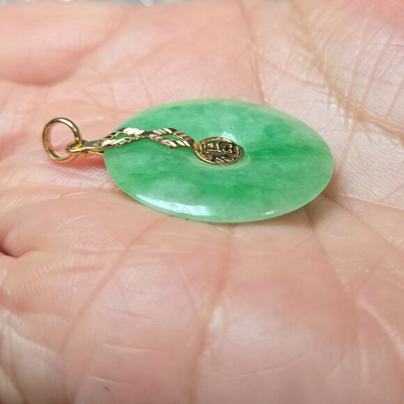 Elegant Jade "Fu" Pendant with Gold Bale – Lucky Charm Necklace 🍀 - Picture 3 of 11